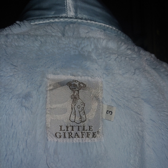 LITTLE GIRAFFE Luxe Satin Snow Leopard Robe Satin Luxurious Robe Powder Blue 🩵 - Picture 6 of 15